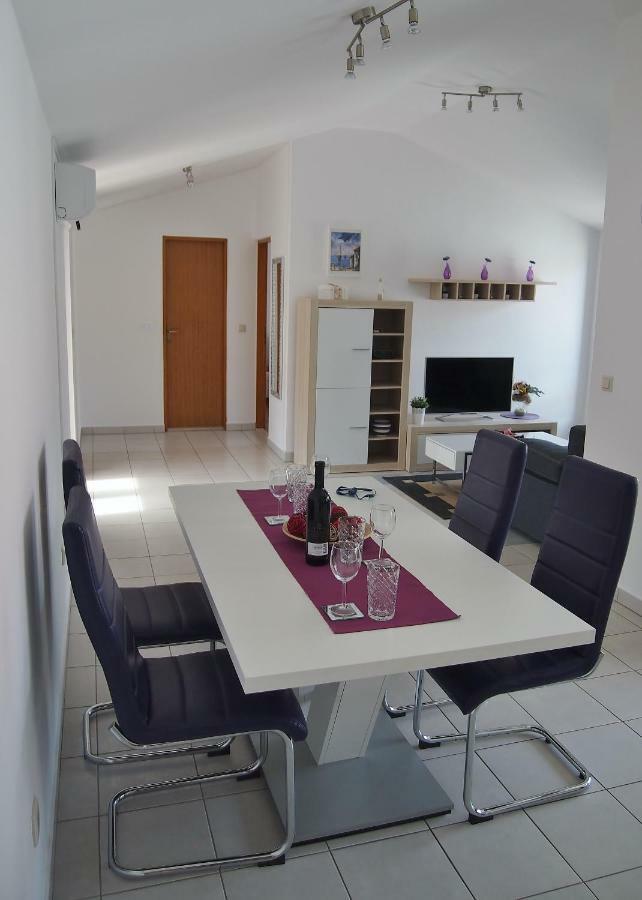 Apartmani Porat Malinska Zewnętrze zdjęcie